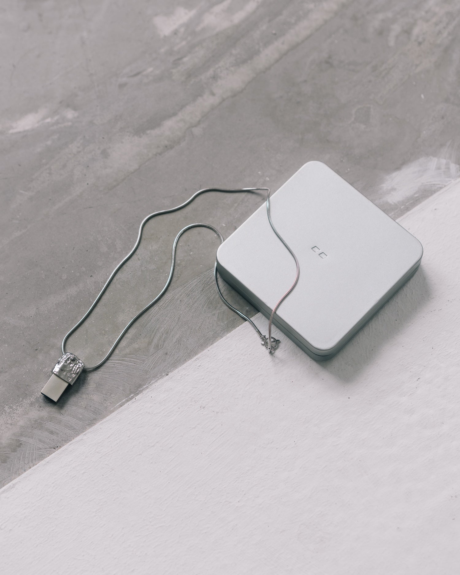 usb necklace
