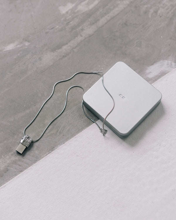 usb necklace